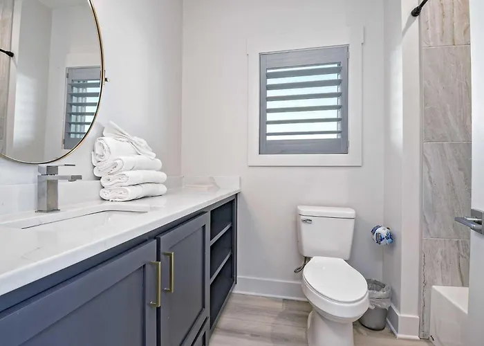 Casa Laguna Key *